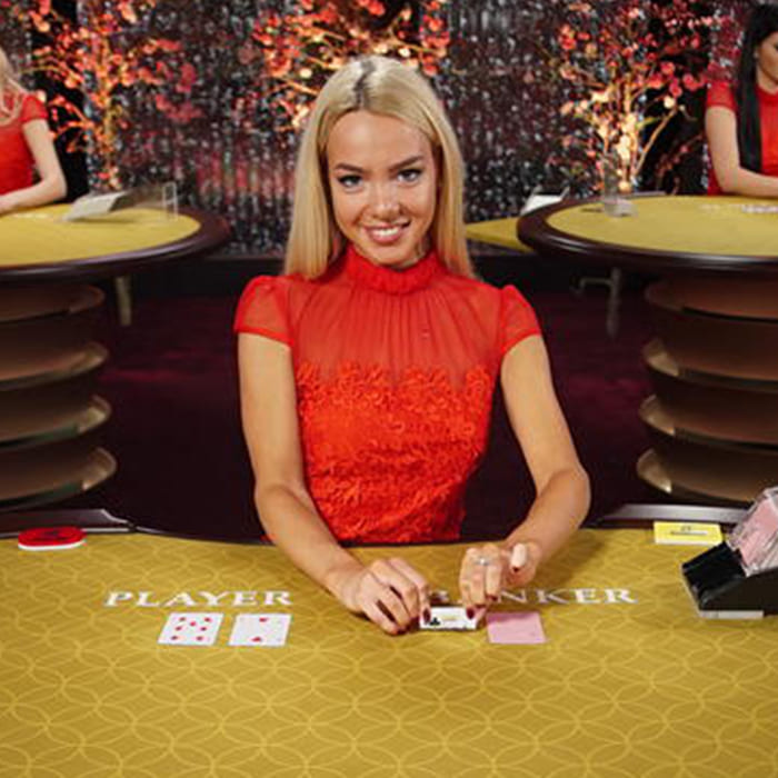 Live Baccarat dealer banner